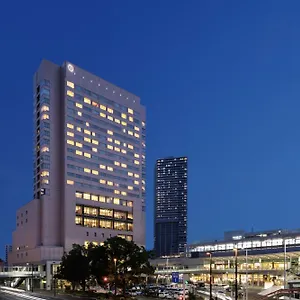 מלון Sheraton Grand *****