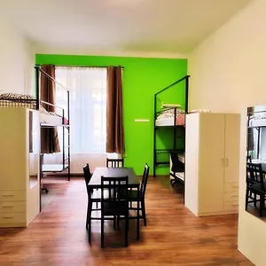 https://budapest-budget-hostel.inbudapesthotels.com