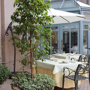 Monterey Lasoeur Ginza Токио