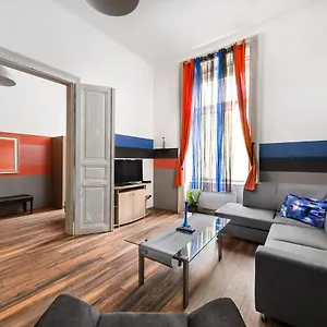https://karma-boutique-apartments.inbudapesthotels.com